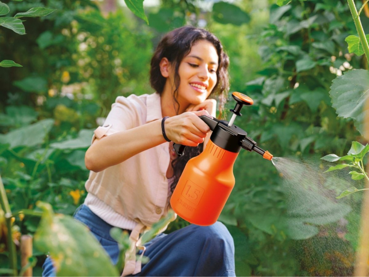 Claber 8080 Hand Held Pressure Sprayer
