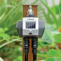 Claber 8498 MyAquasolar Two-Way Solar Powered Water Timer Claber 8498 MyAquasolar Two-Way Solar Powered Water Timer